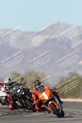 media/Dec-04-2025-Racers Edge (Thu) [[5ebc9f124d]]/3-B Group/1-Session 1 (Turn 7)/